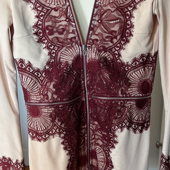 Missguided Beige and Burgundy Long Sleeve Dress - Picture 5 of 7